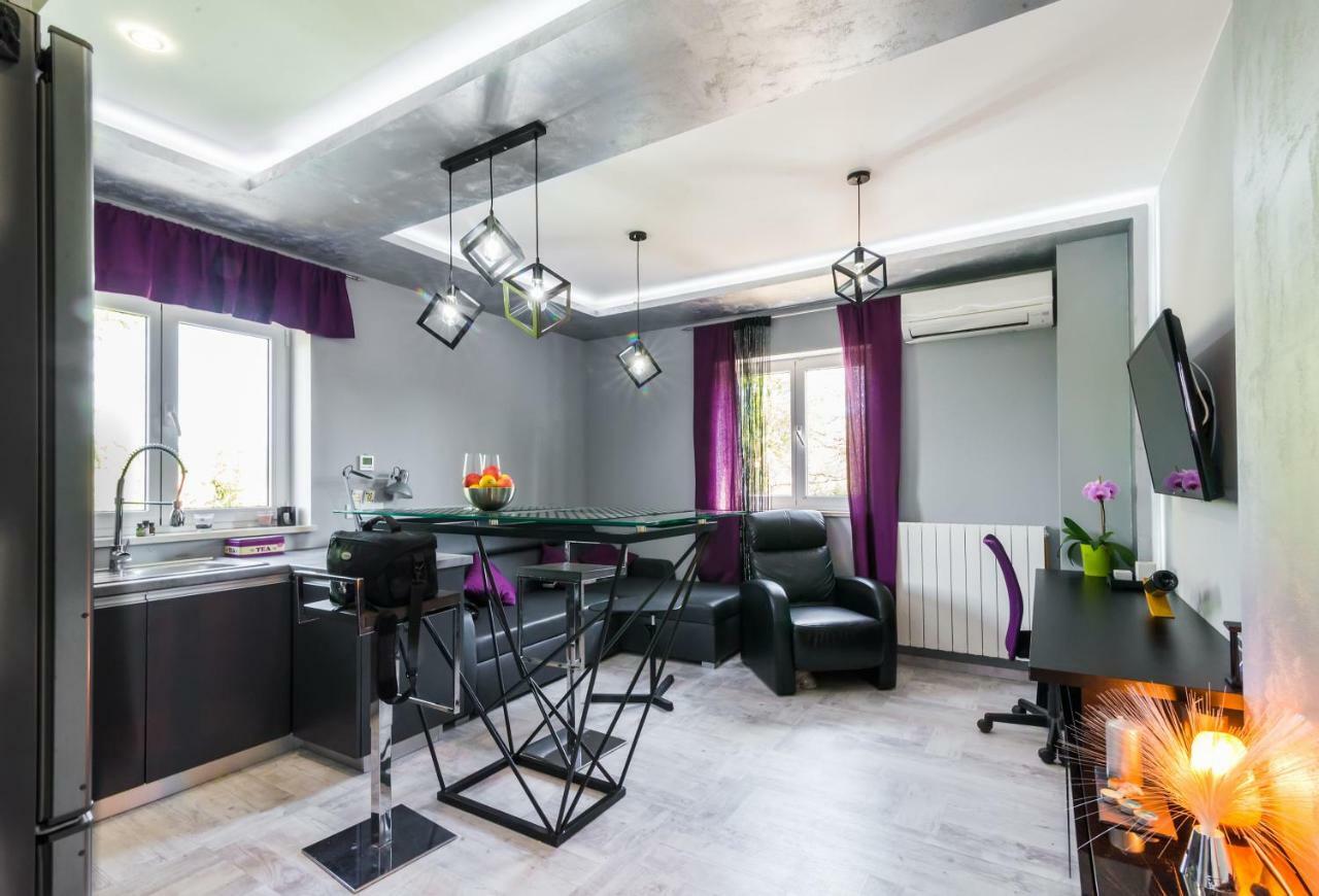 Apartments Eli Лабин Екстериор снимка