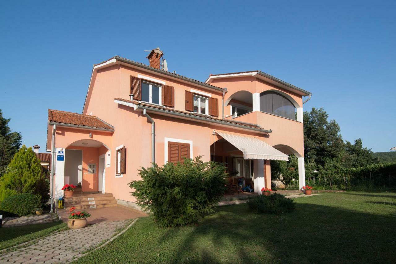Apartments Eli Лабин Екстериор снимка